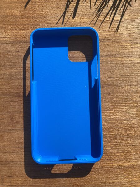 iPhone 11 Shell - Brilliant Blue - Image 3